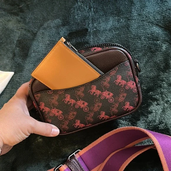 Coach crossbody - Picture 8 of 9